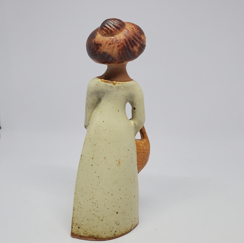 Vintage Stoneware Girl With Flower Basket - Made in Japan - Picture 3 of 10